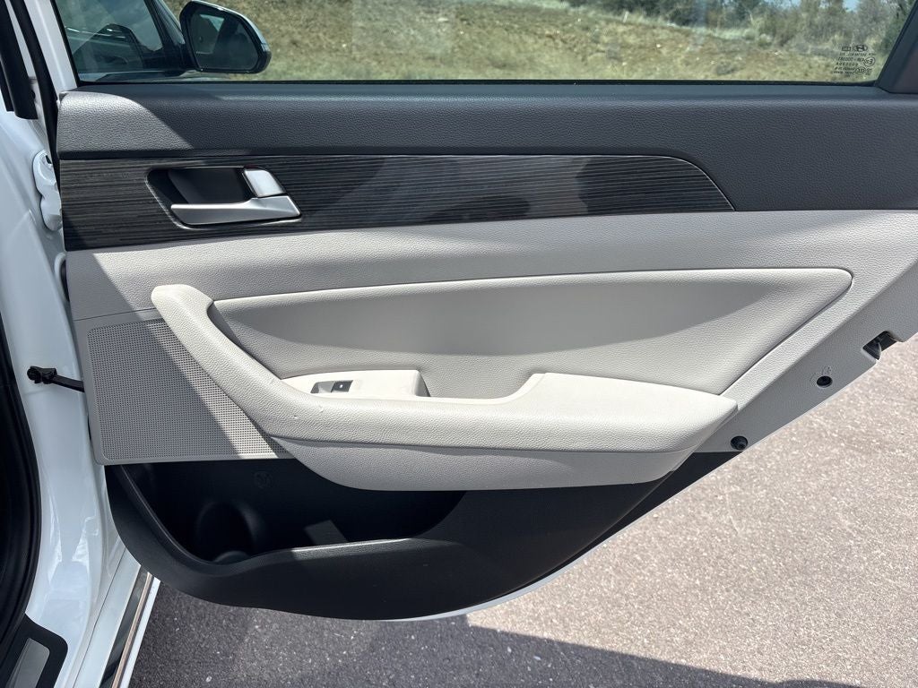 2019 Hyundai SONATA HYBRID Limited