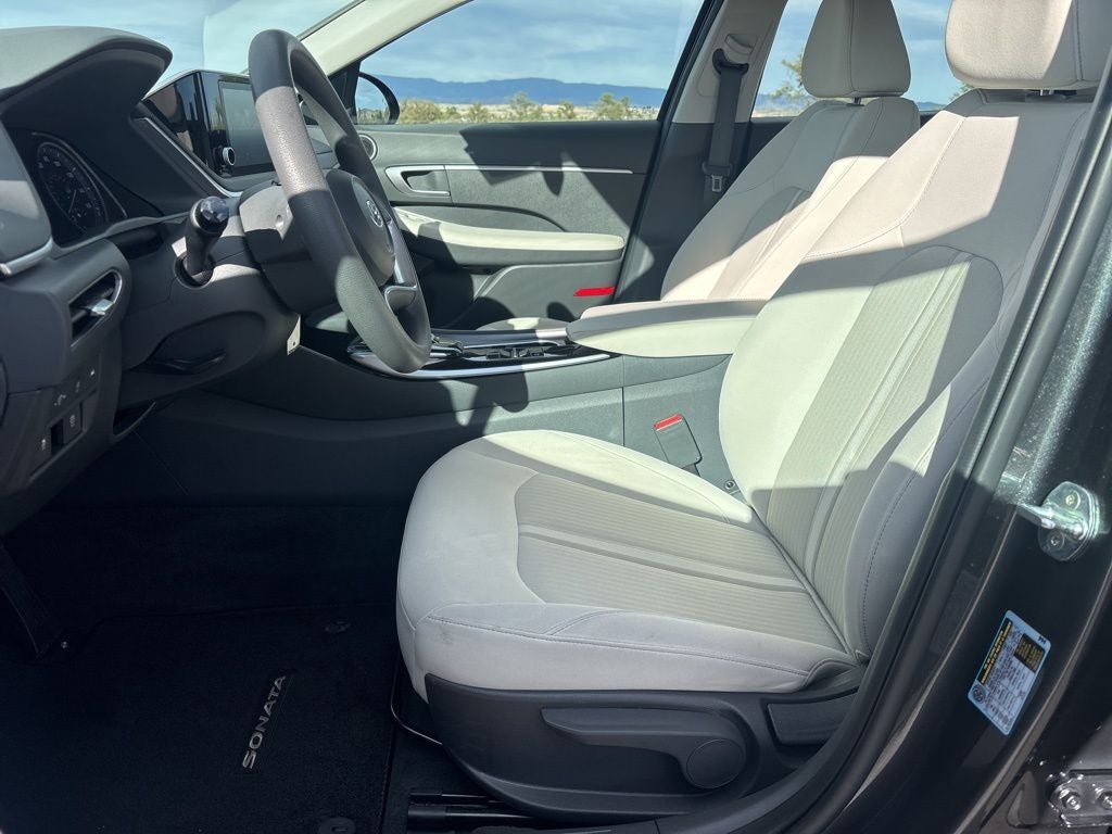 2023 Hyundai SONATA SE
