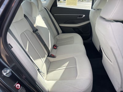 2023 Hyundai SONATA SE