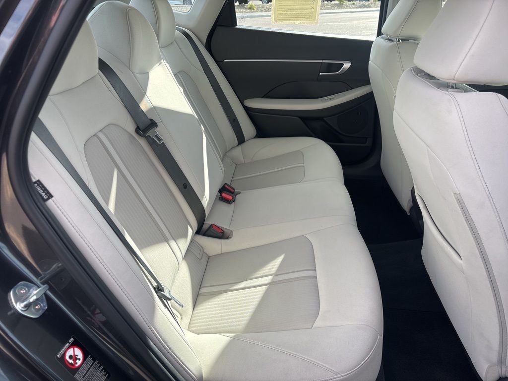 2023 Hyundai SONATA SE