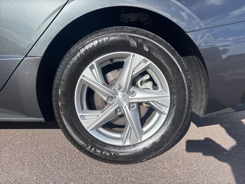 2023 Hyundai SONATA SE