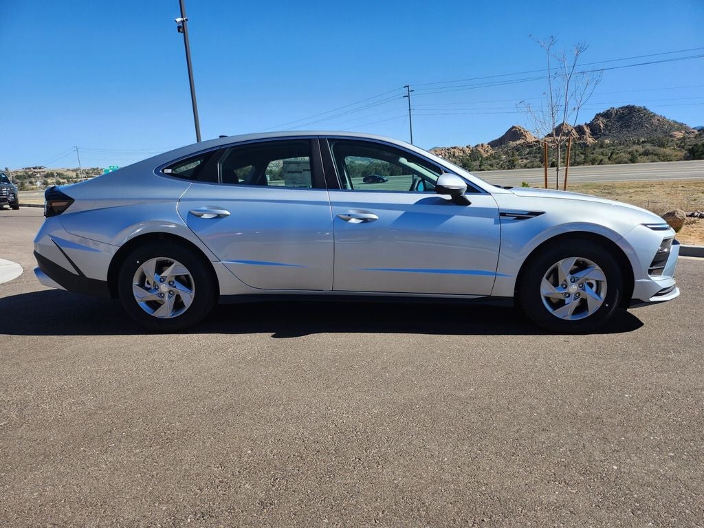 2026 Hyundai SONATA SE