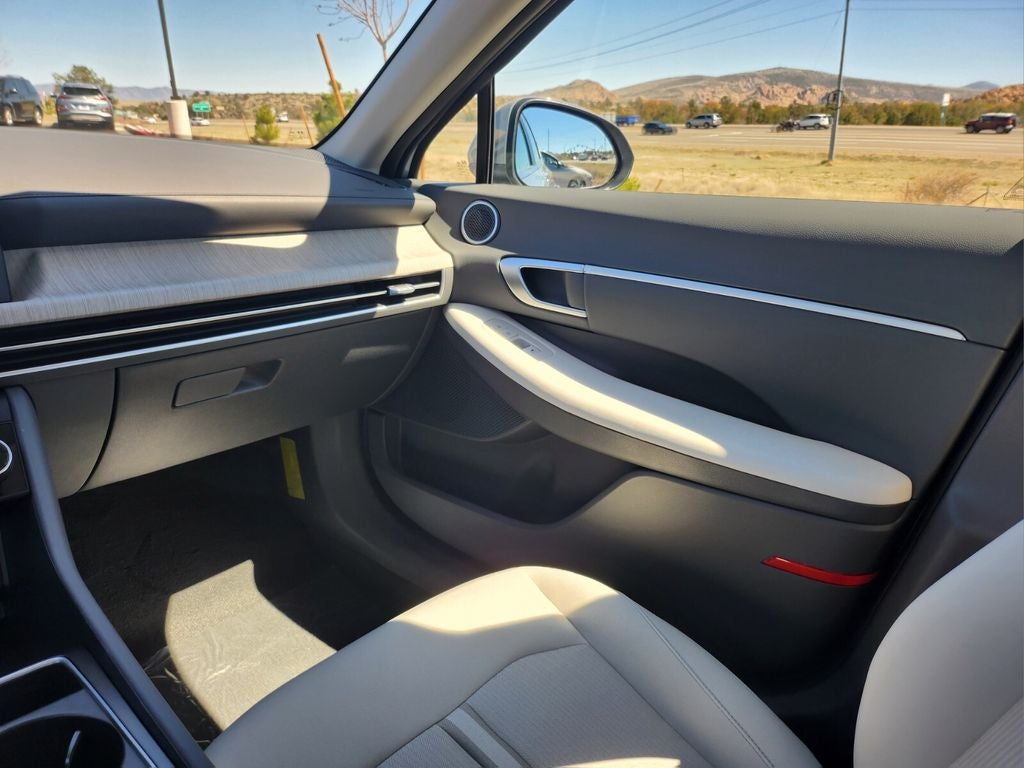 2026 Hyundai SONATA HYBRID Blue