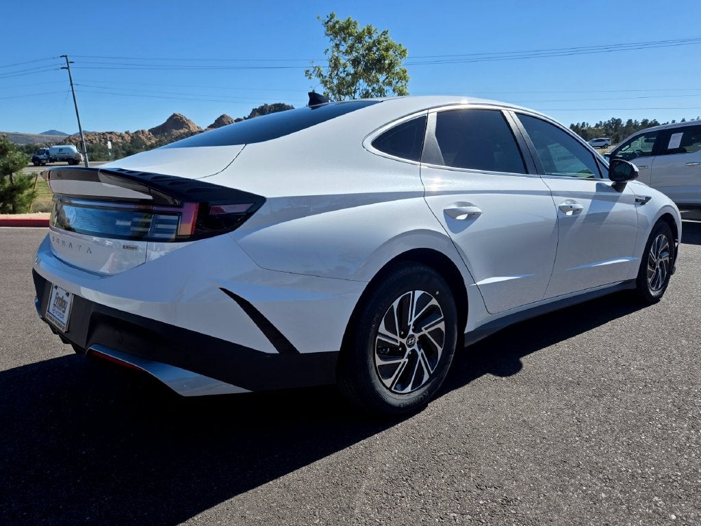 2027 Hyundai SONATA HYBRID Blue