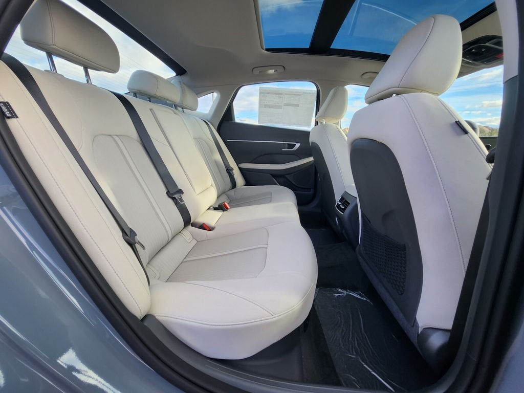 2026 Hyundai SONATA HYBRID SEL