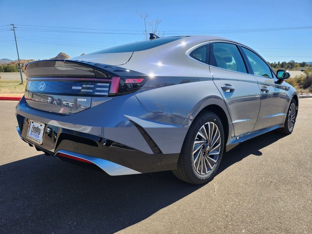 2026 Hyundai SONATA HYBRID SEL