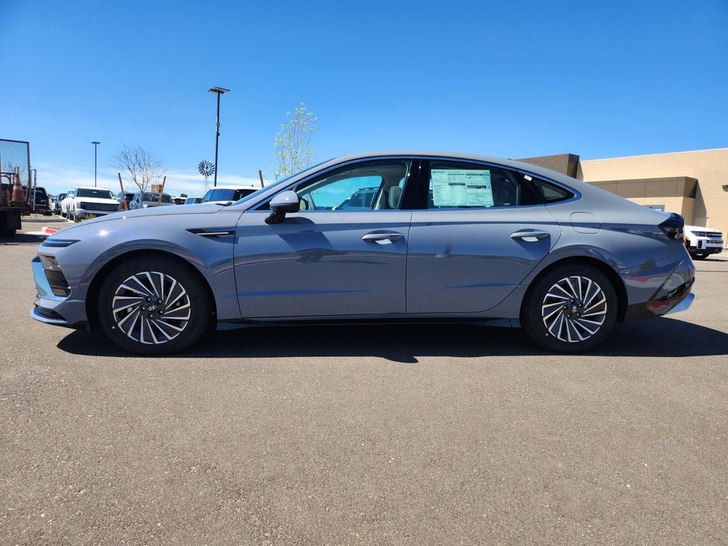 2026 Hyundai SONATA HYBRID SEL