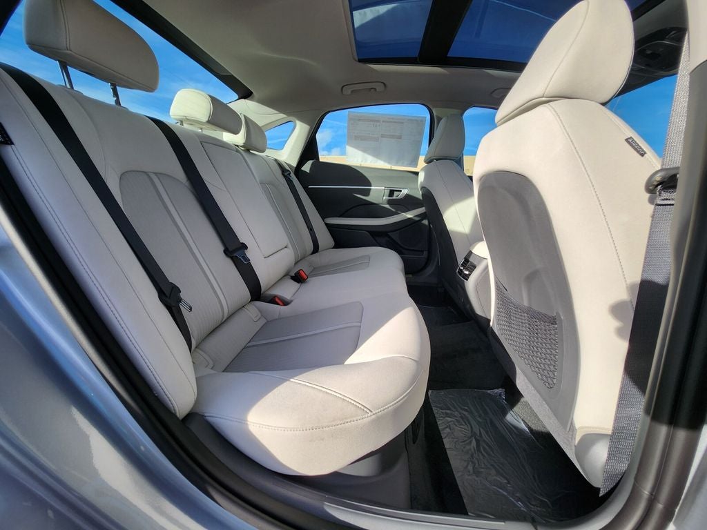 2026 Hyundai SONATA HYBRID SEL