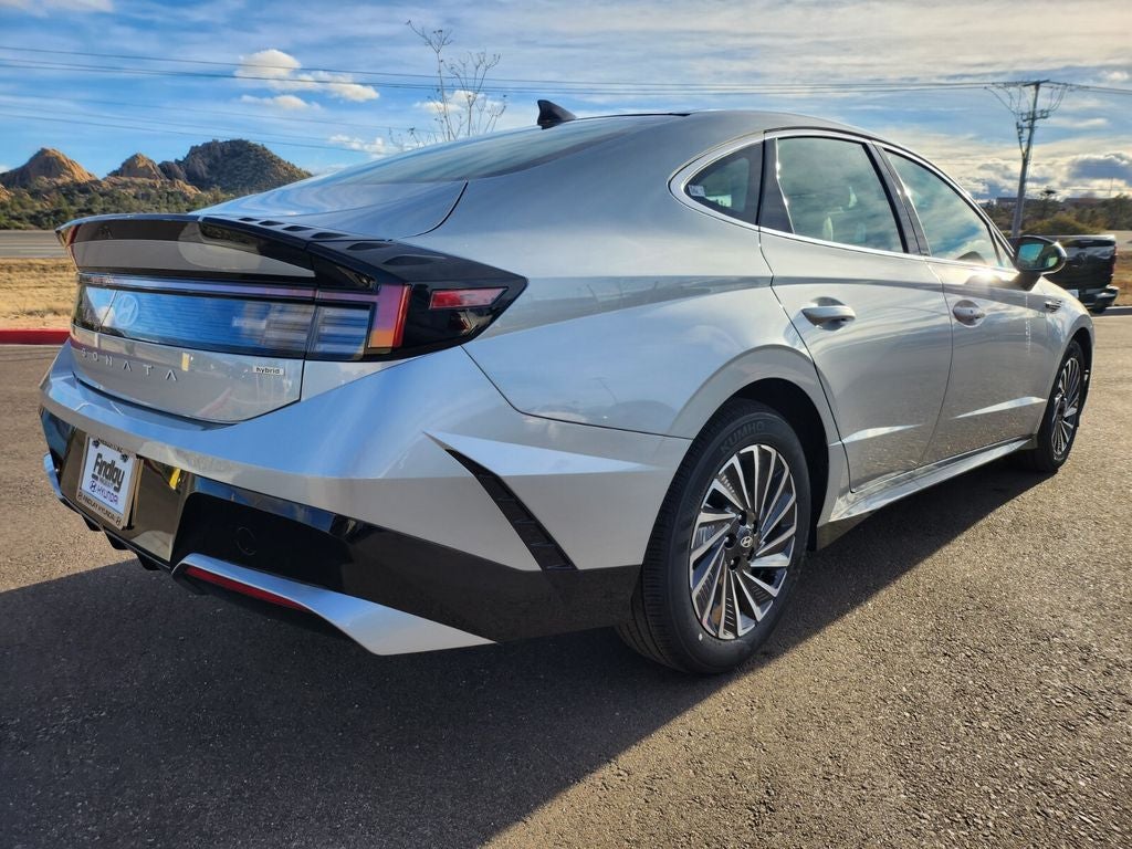 2026 Hyundai SONATA HYBRID SEL
