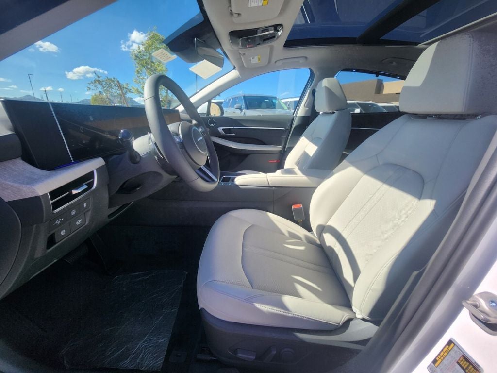 2025 Hyundai SONATA HYBRID Limited