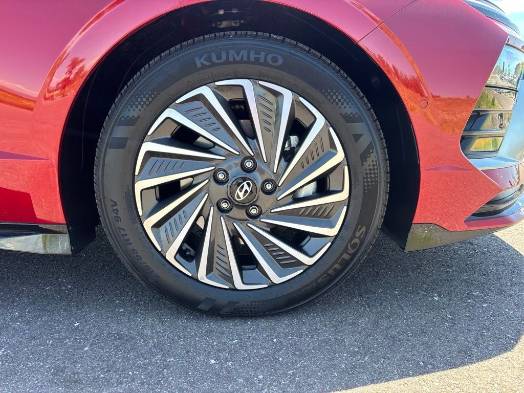 2025 Hyundai SONATA HYBRID Limited