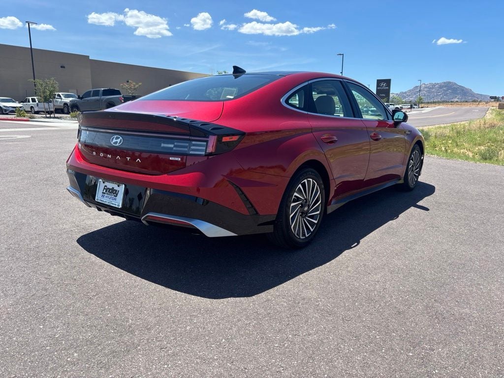 2025 Hyundai SONATA HYBRID Limited