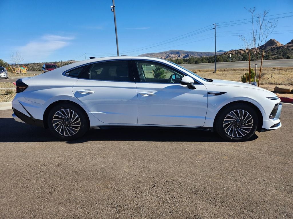 2026 Hyundai SONATA HYBRID Limited