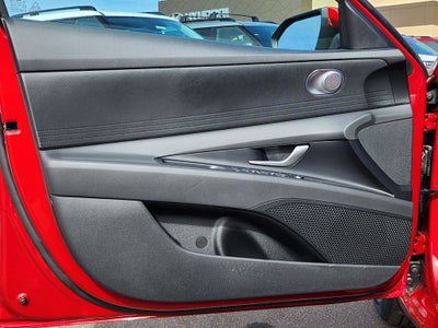 2026 Hyundai ELANTRA SE