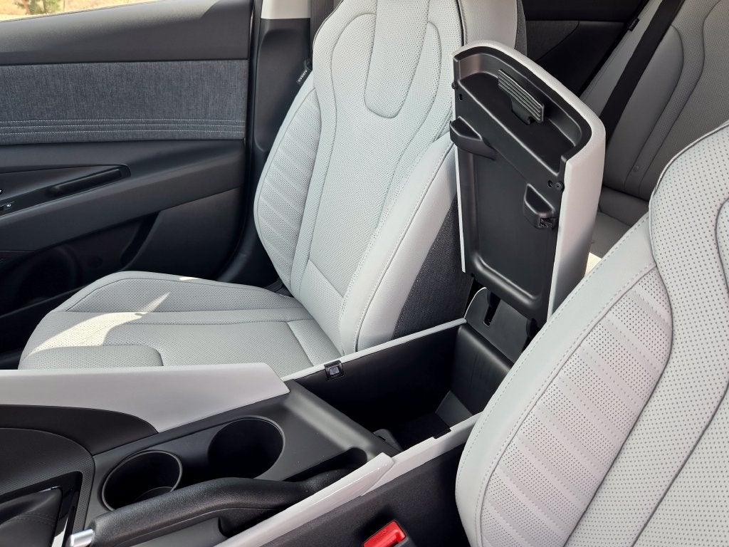2026 Hyundai ELANTRA SEL Sport Plus