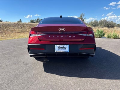 2024 Hyundai ELANTRA SEL