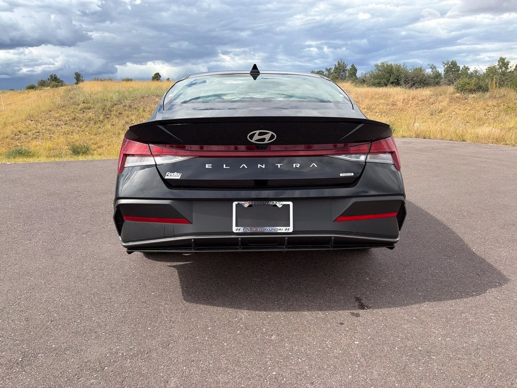 2025 Hyundai ELANTRA HYBRID SEL Sport