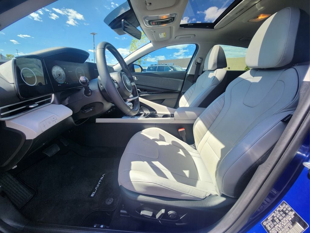 2022 Hyundai ELANTRA HYBRID Limited