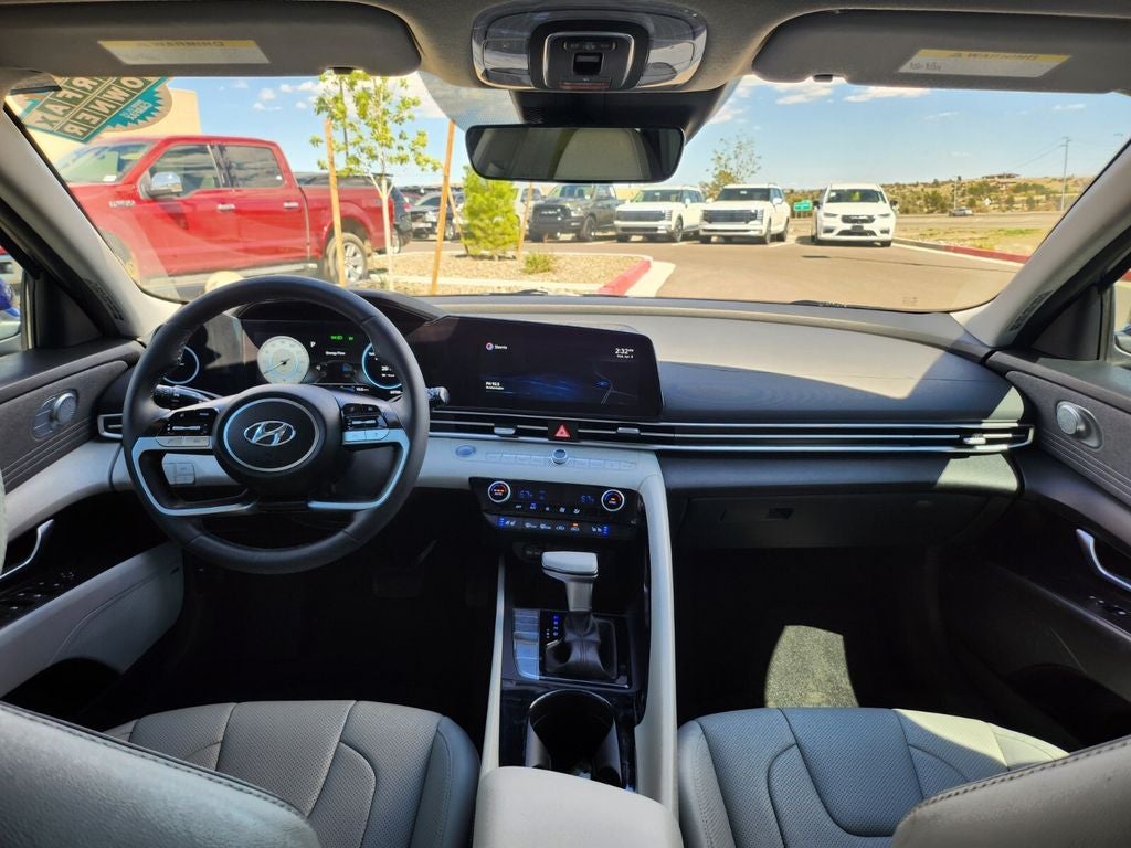 2022 Hyundai ELANTRA HYBRID Limited