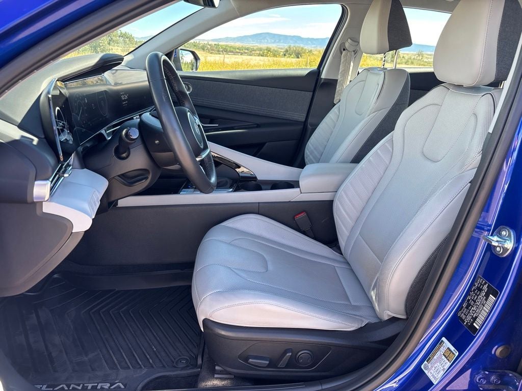 2025 Hyundai ELANTRA HYBRID Limited