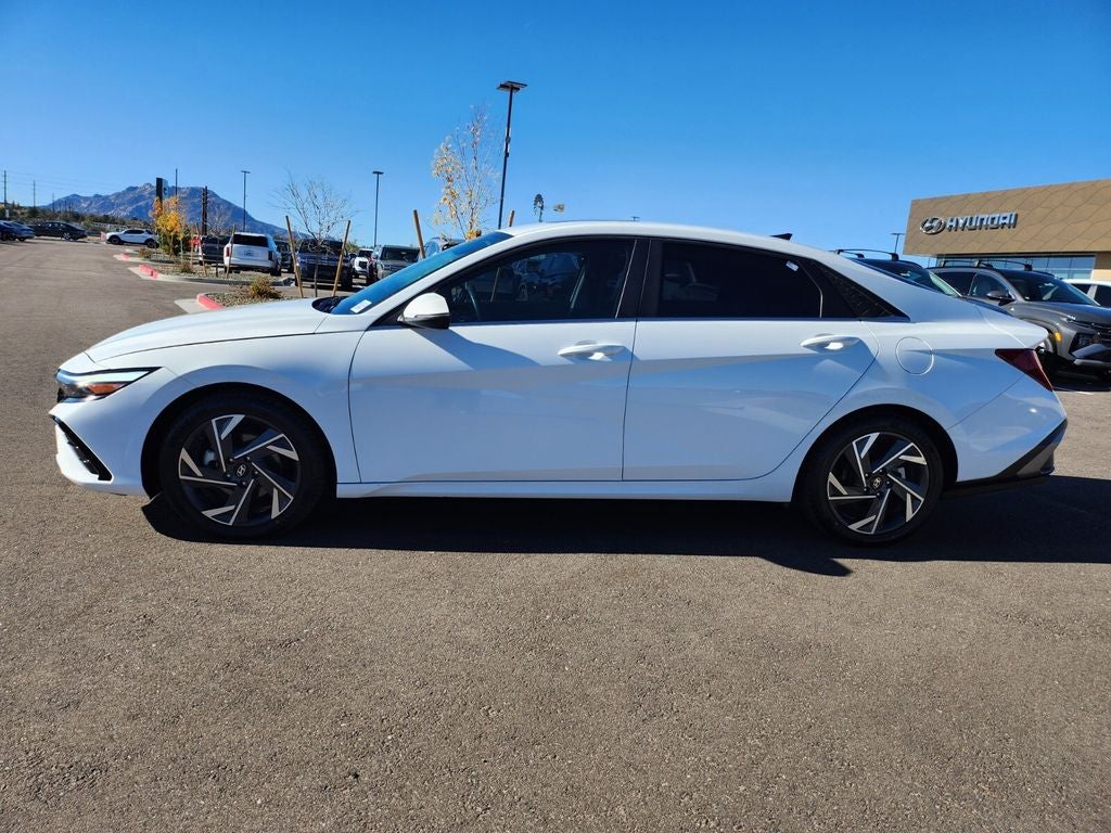2024 Hyundai ELANTRA HYBRID Limited