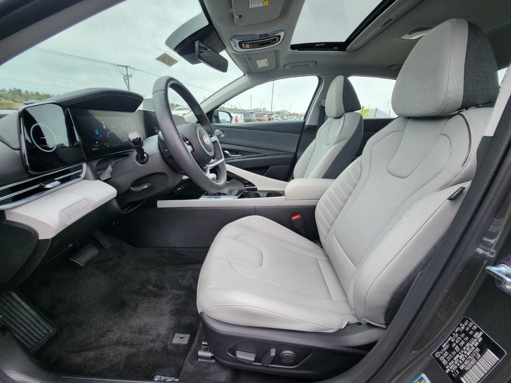 2025 Hyundai ELANTRA HYBRID Limited