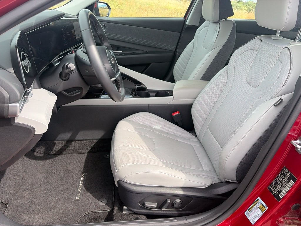 2025 Hyundai ELANTRA HYBRID Limited