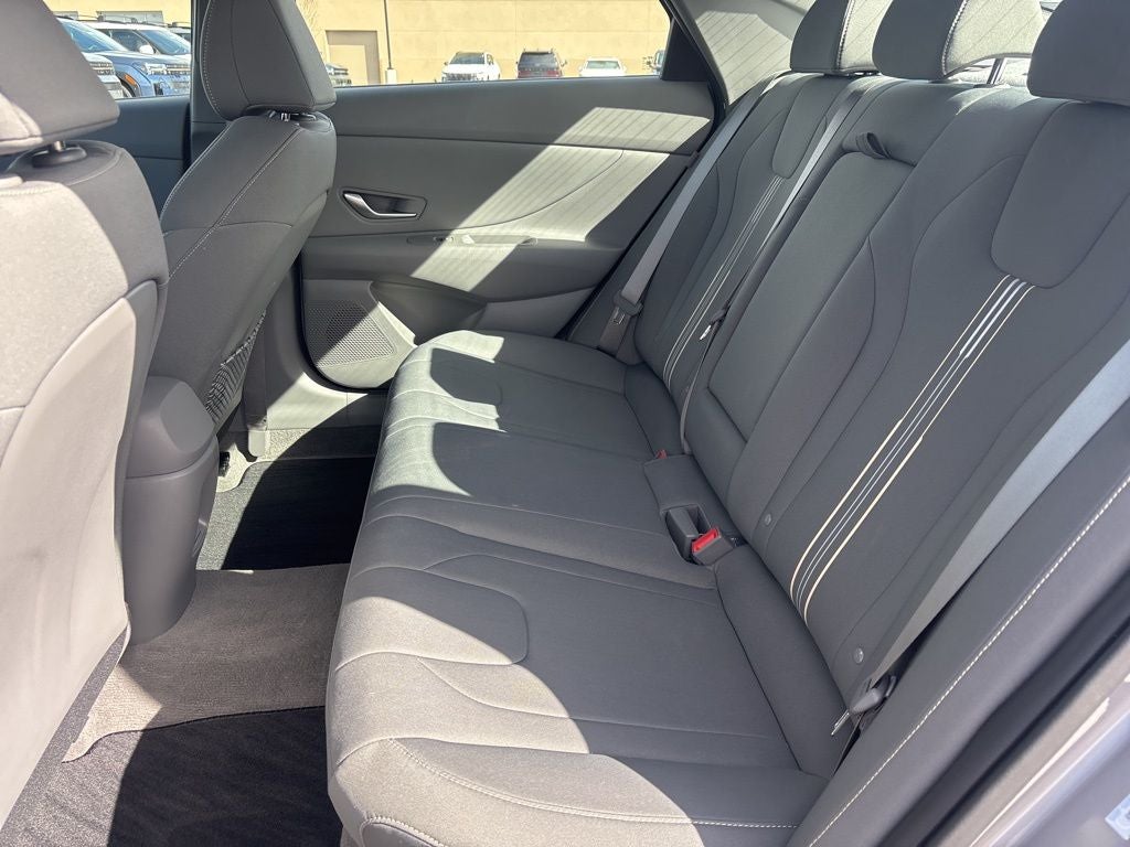 2025 Hyundai ELANTRA SEL Convenience