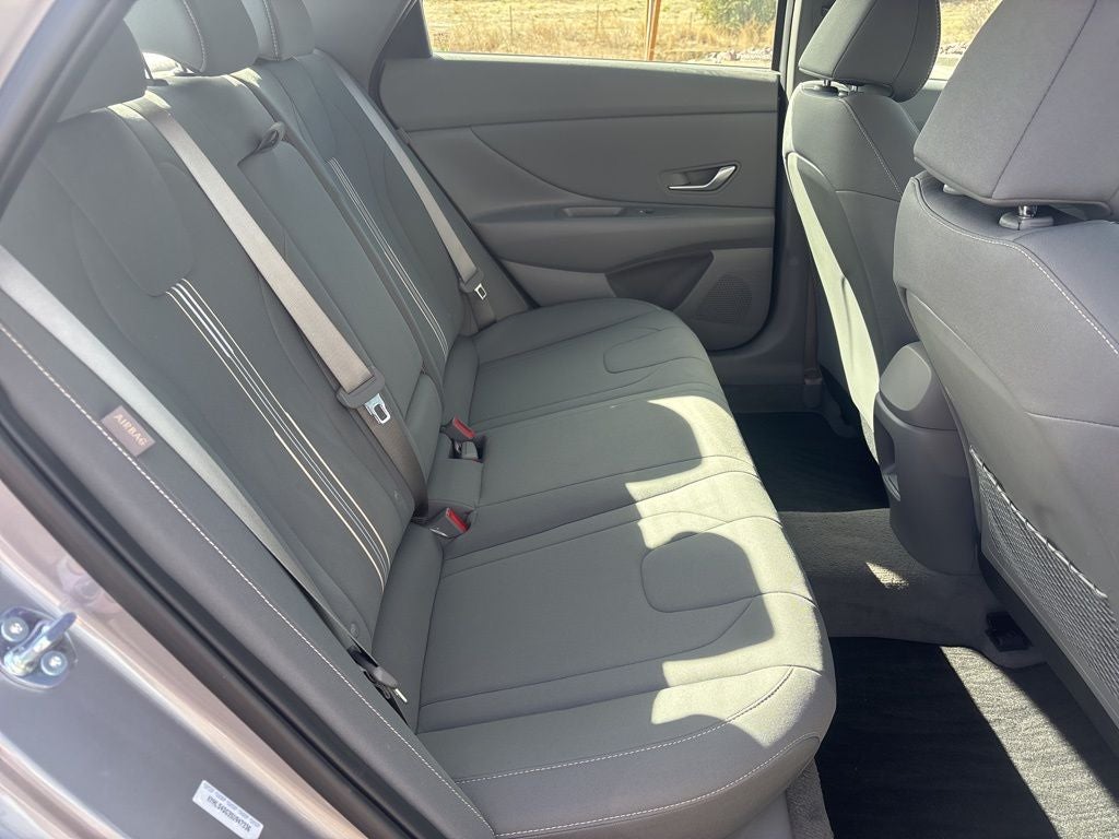 2025 Hyundai ELANTRA SEL Convenience