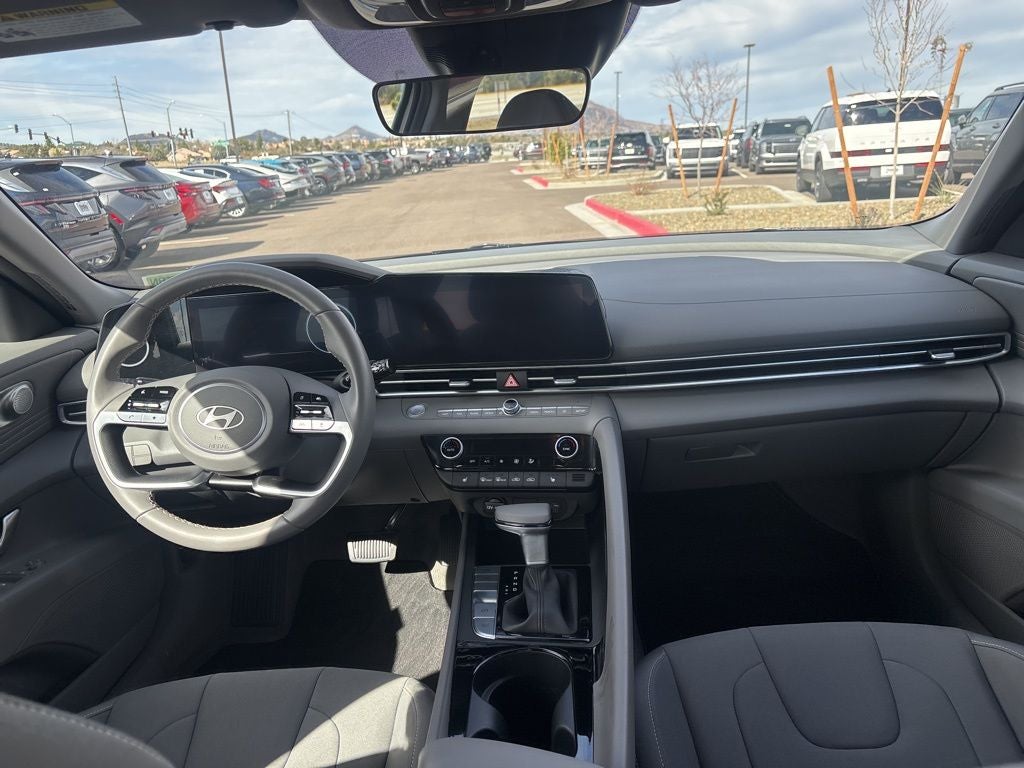 2025 Hyundai ELANTRA SEL Convenience
