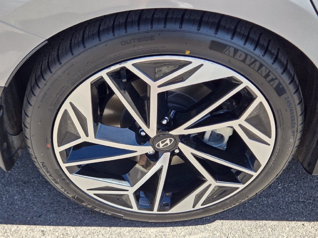 2024 Hyundai IONIQ 6 SEL