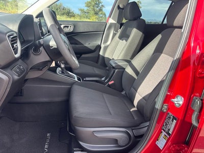 2025 Hyundai VENUE SE