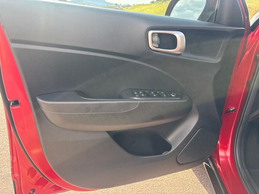 2025 Hyundai VENUE SE