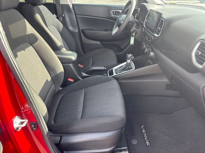 2025 Hyundai VENUE SE