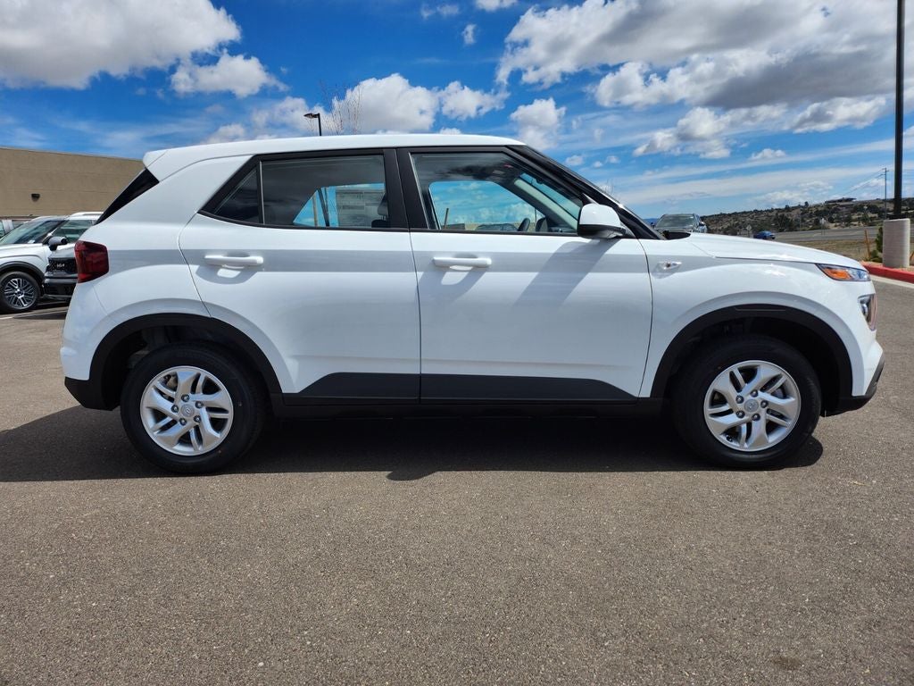 2026 Hyundai VENUE SE