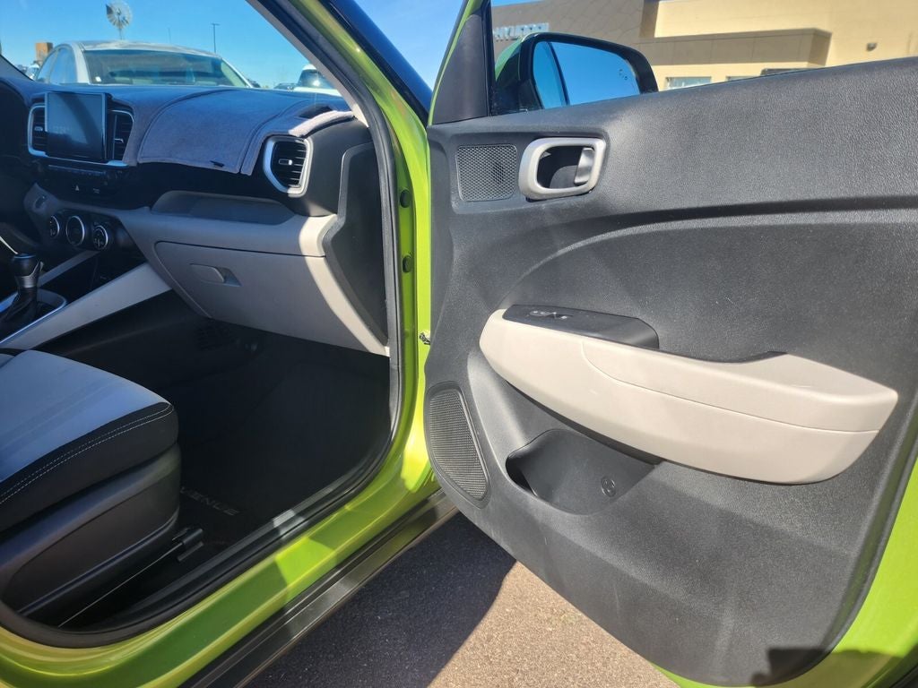 2021 Hyundai VENUE SEL