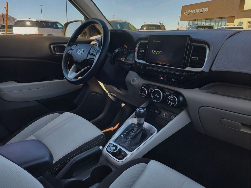 2021 Hyundai VENUE SEL