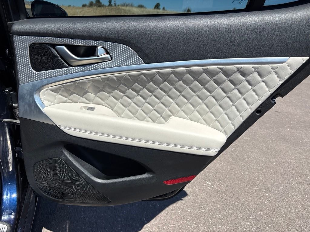 2023 Genesis G70 3.3T