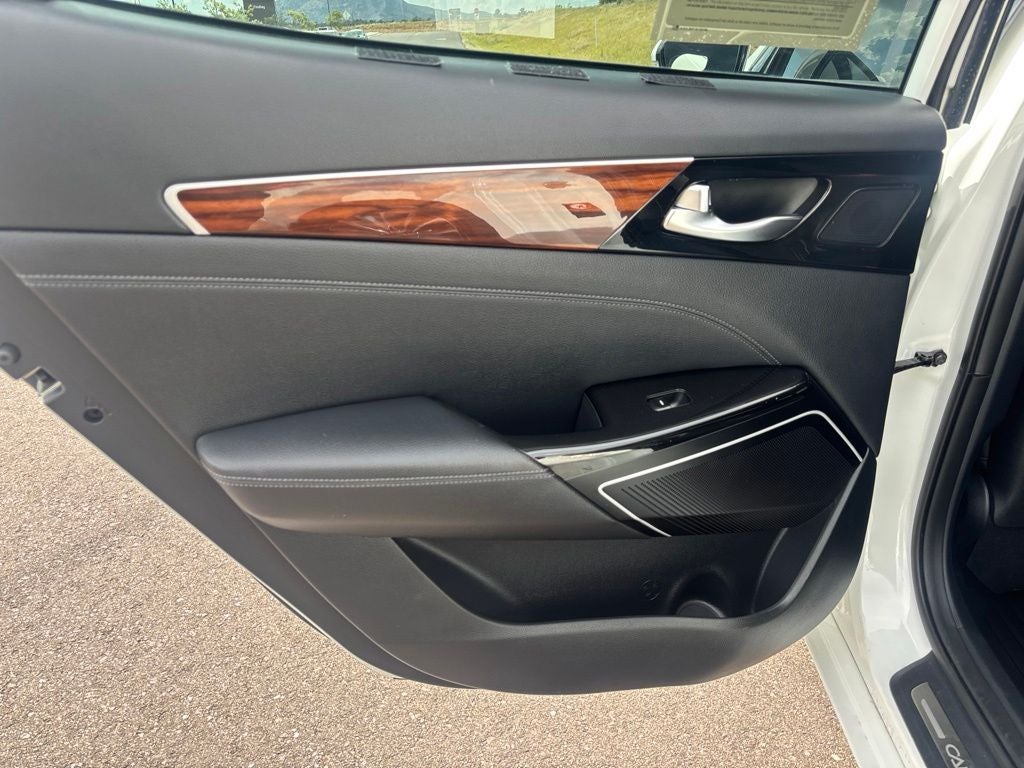 2017 Kia Cadenza Premium