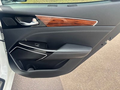 2017 Kia Cadenza Premium