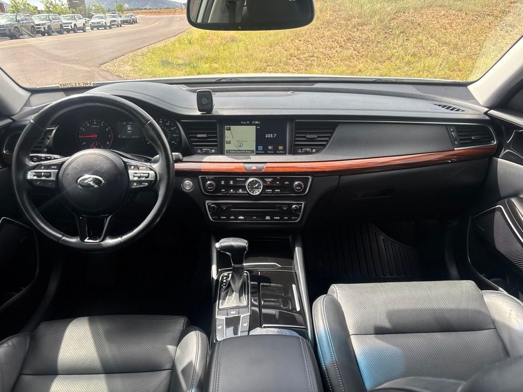 2017 Kia Cadenza Premium