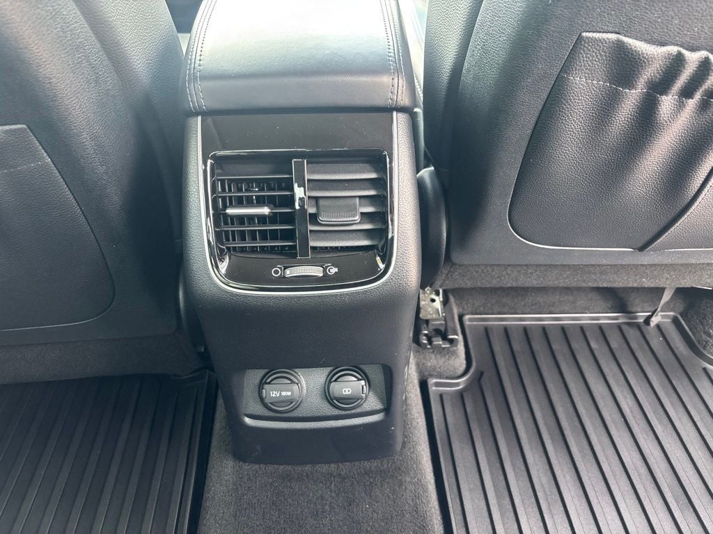 2017 Kia Cadenza Premium