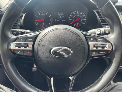2017 Kia Cadenza Premium
