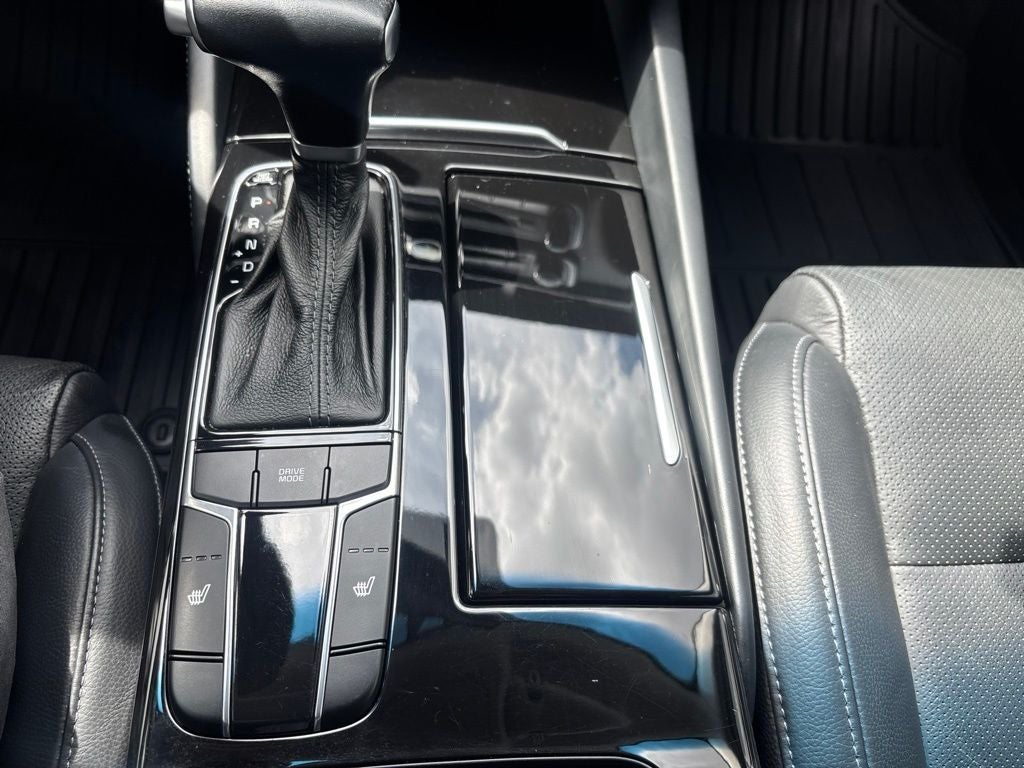 2017 Kia Cadenza Premium