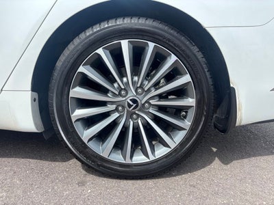 2017 Kia Cadenza Premium