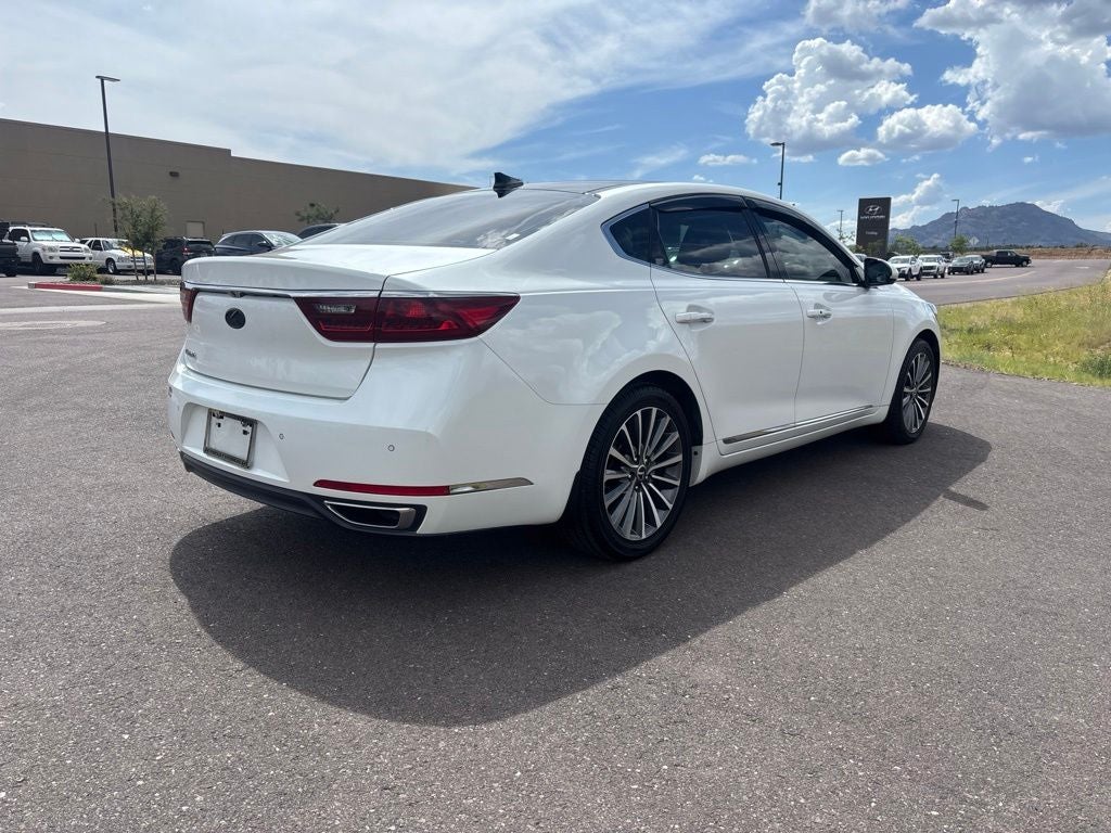 2017 Kia Cadenza Premium