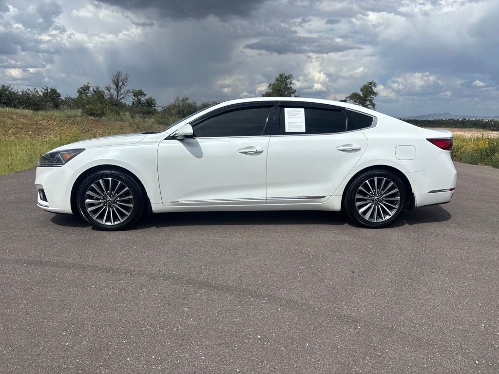 2017 Kia Cadenza Premium