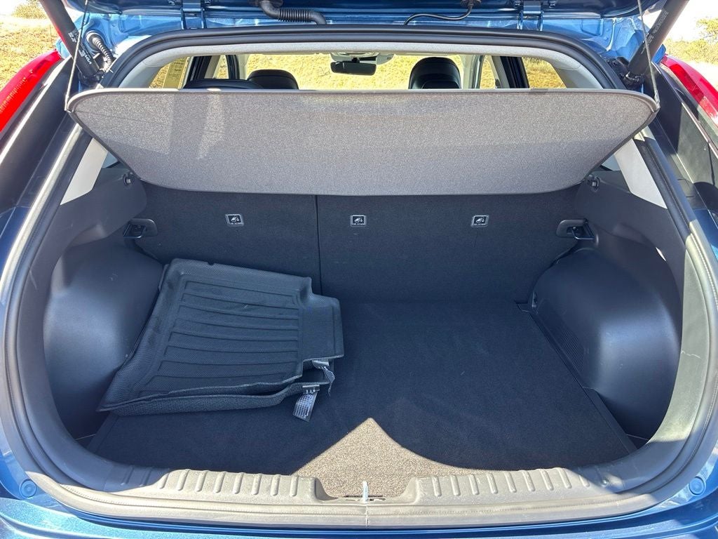 2024 Kia Niro SX
