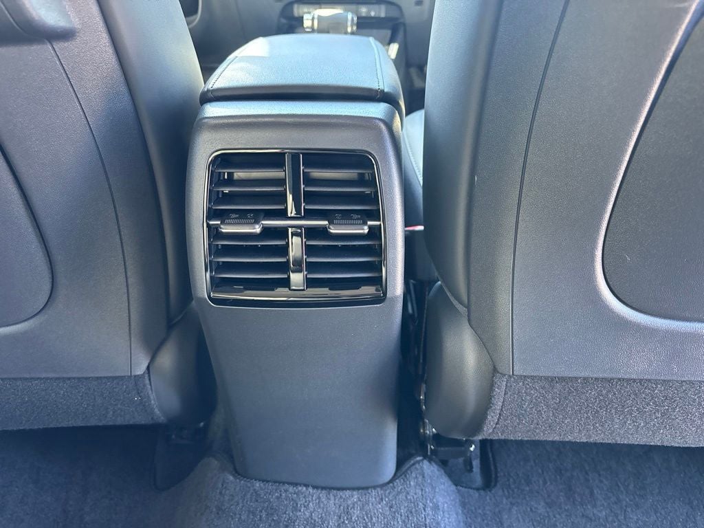 2024 Kia Niro SX