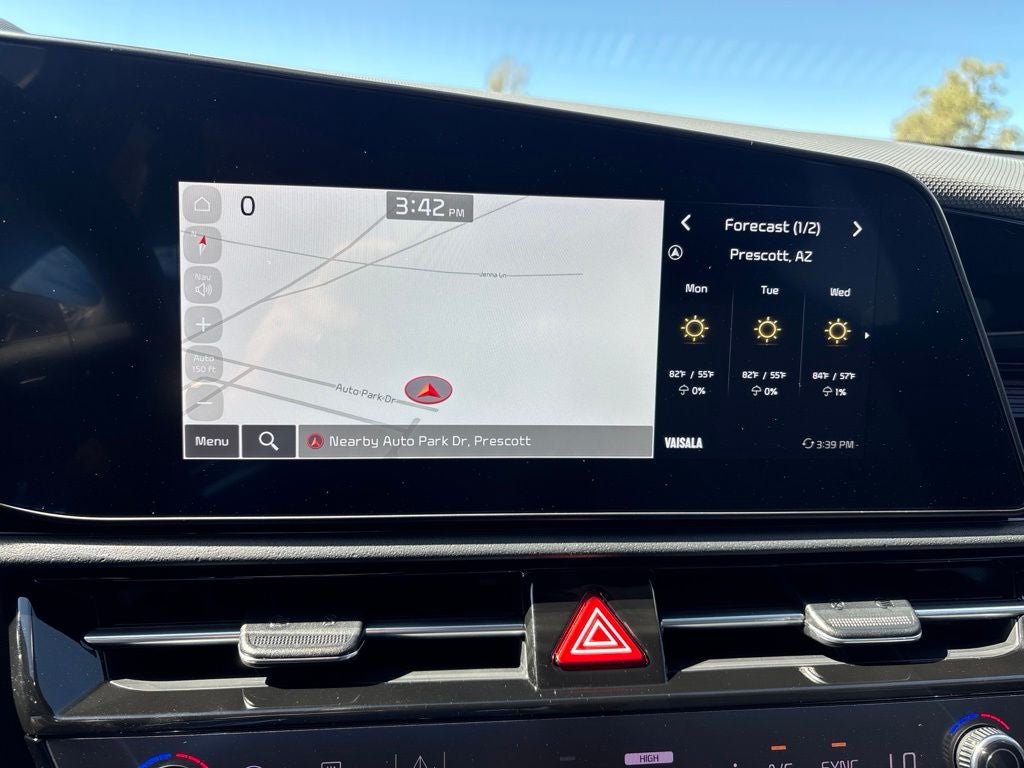 2024 Kia Niro SX